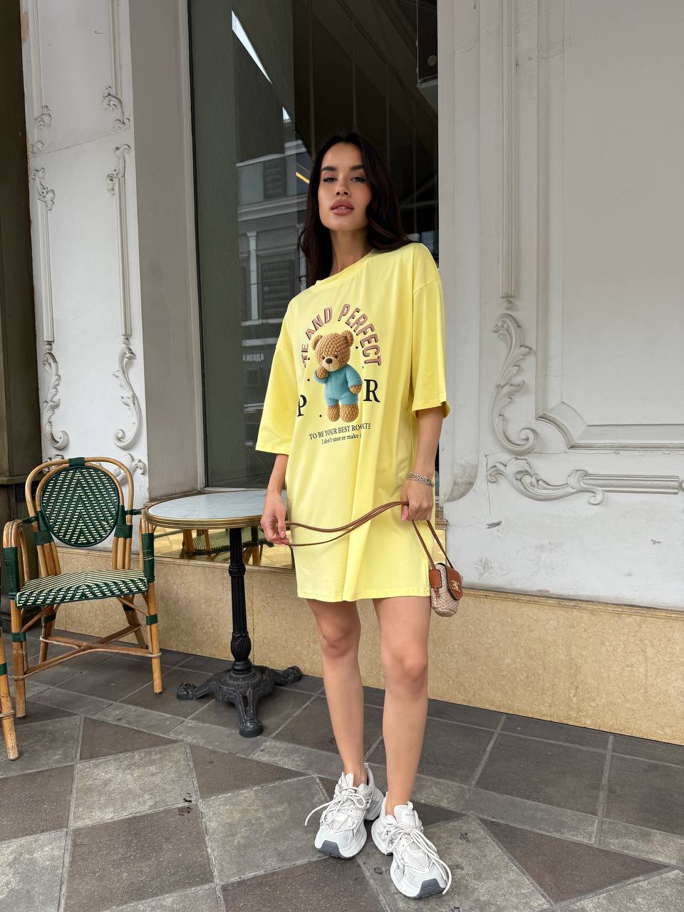 Хлопковое платье-футболка с рисунком желтого цвета 33660