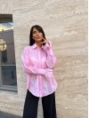 Бавовняна жіноча сорочка з стильним рукавом рожевого кольору 34064