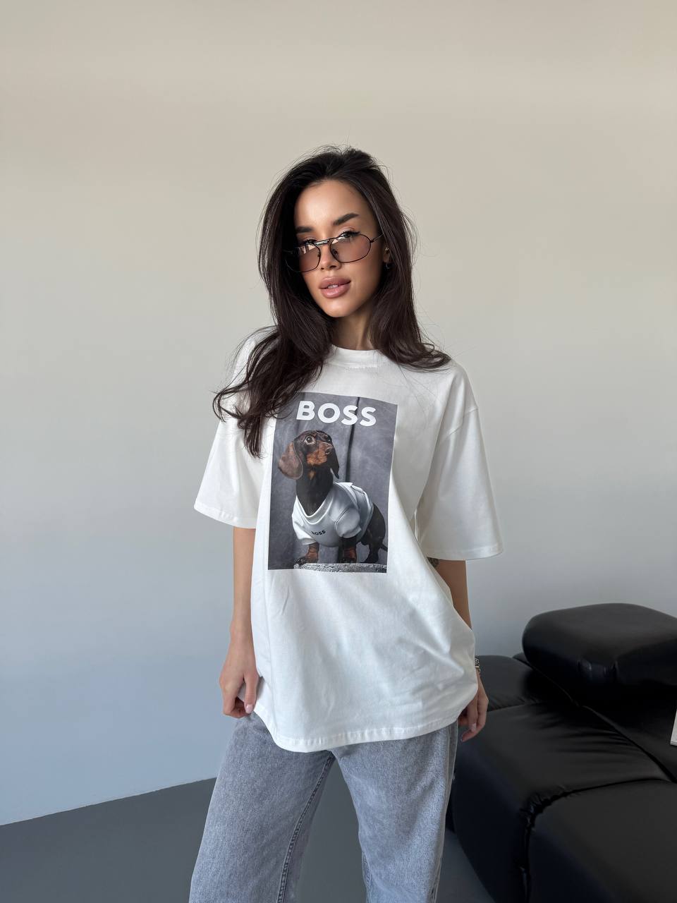 Базова футболка з написом молочного кольору 32712