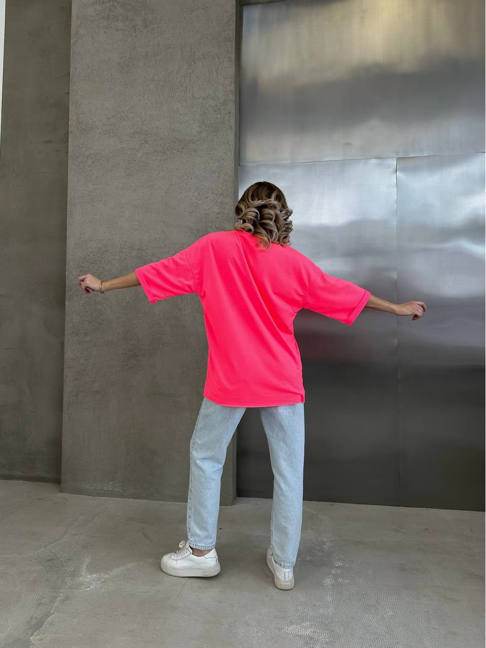 Базова, яскрава футболка малинового кольору 28835