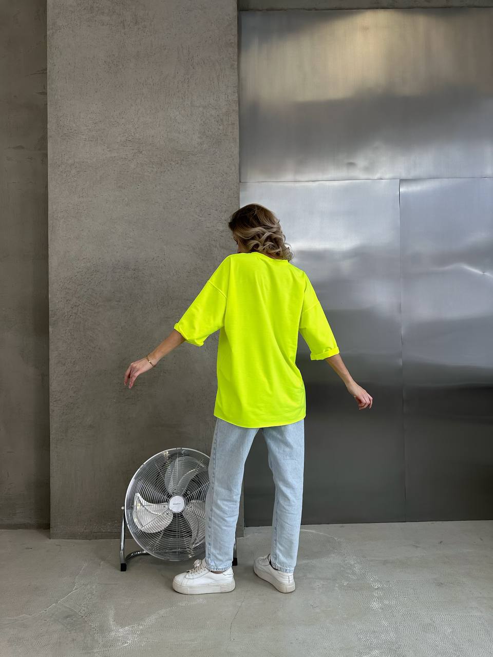 Базова, яскрава футболка жовтого кольору 28837