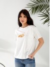 Базовая женская футболка с рисунком белого цвета 32524