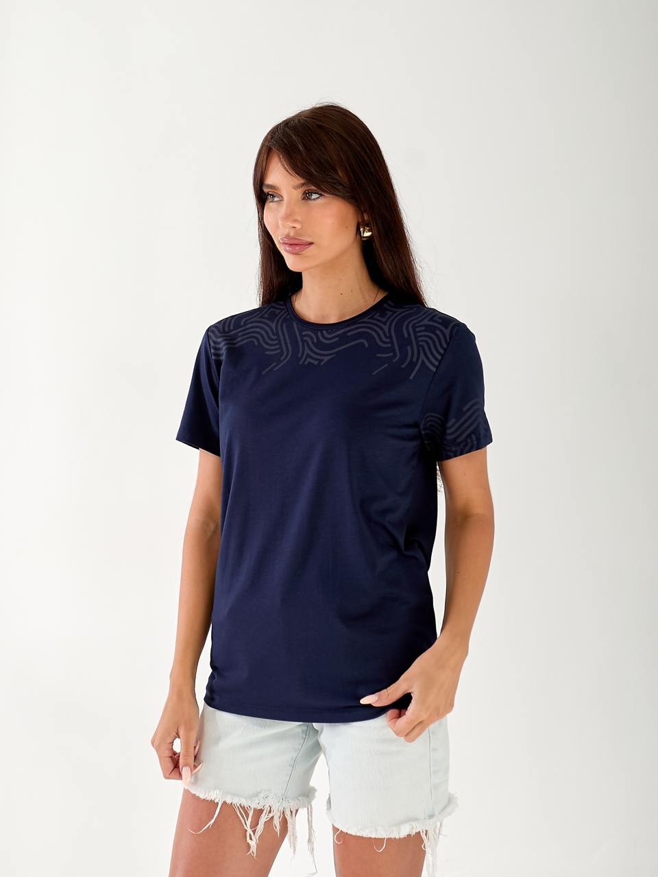 Базова жіноча футболка з візерунками синього кольору 33292