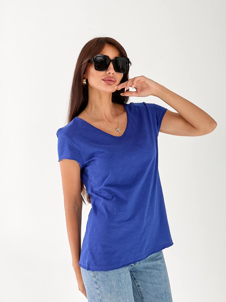 Базова жіноча футболка синього кольору 33226