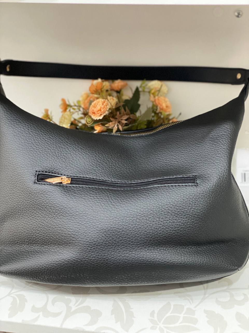 Базова жіноча сумка на плече iз еко-шкіри чорного кольору 32164