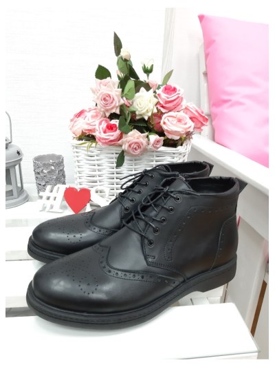 Чоловічі черевики з натуральної шкіри чорного кольору 35555