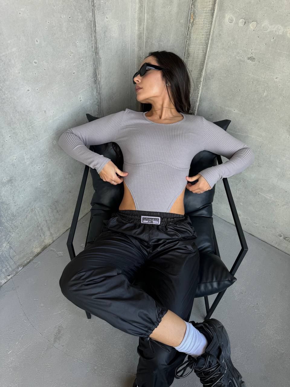 Базовый однотонный боди в рубчик серого цвета 34713