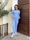 Базовий теплий жiночий костюм блакитного кольору 35425