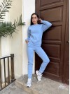 Базовий теплий жiночий костюм блакитного кольору 35425