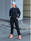 Базовий теплий жiночий костюм чорного кольору 35423