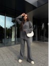 Базовий жiночий костюм 2-ка графiтового кольору 35603