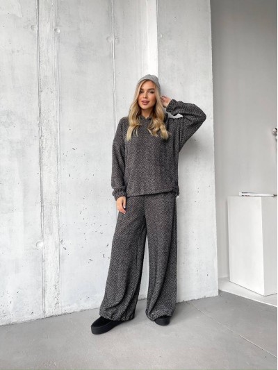 Базовий жiночий костюм з альпаки чорного кольору 35967