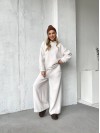 Базовий жiночий костюм з альпаки молочного кольору 35966