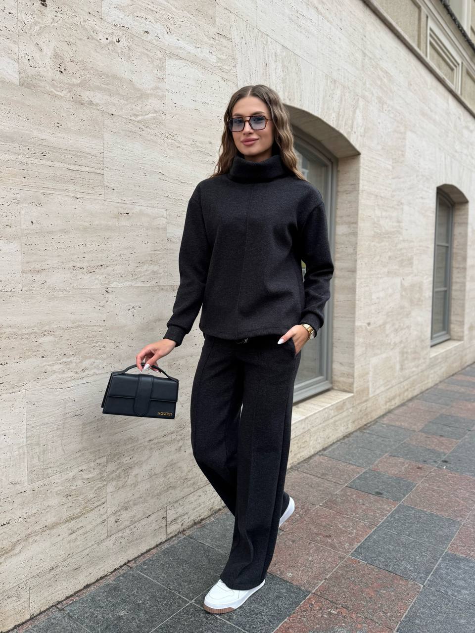 Базовий жiночий костюм з ангори чорного кольору 35316
