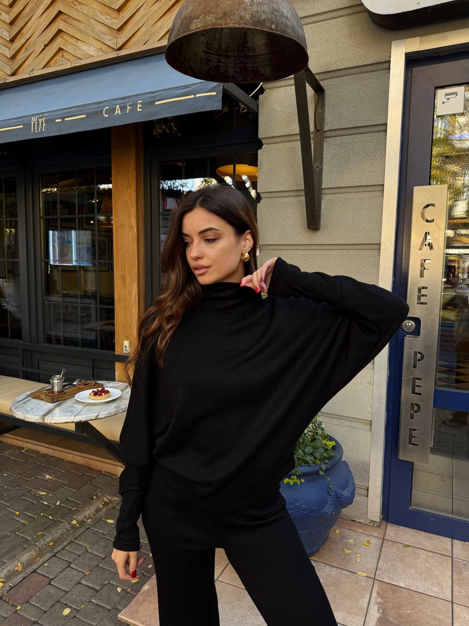 Базовий жiночий костюм з ангори чорного кольору 35594