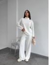 Базовий жiночий костюм з ангори молочного кольору 35287