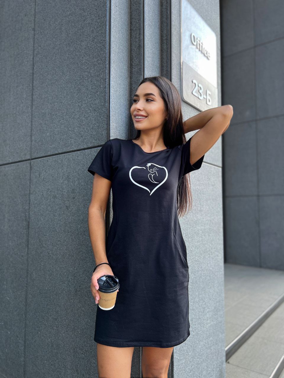 Базовое повседневное платье черного цвета 27386