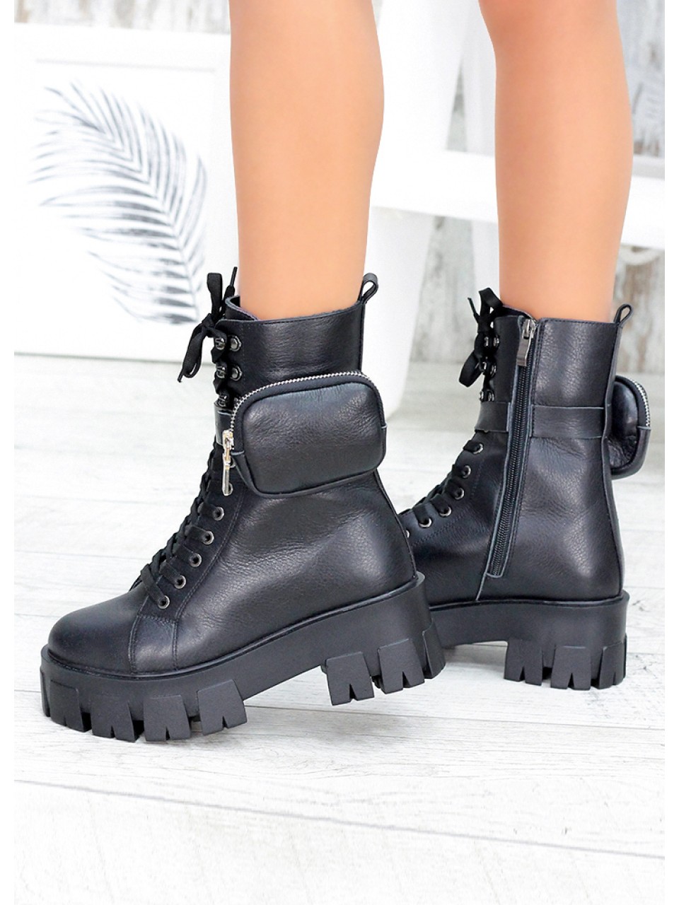 Женские кожаные ботинки с кошельком (мех) черного цвета 34975