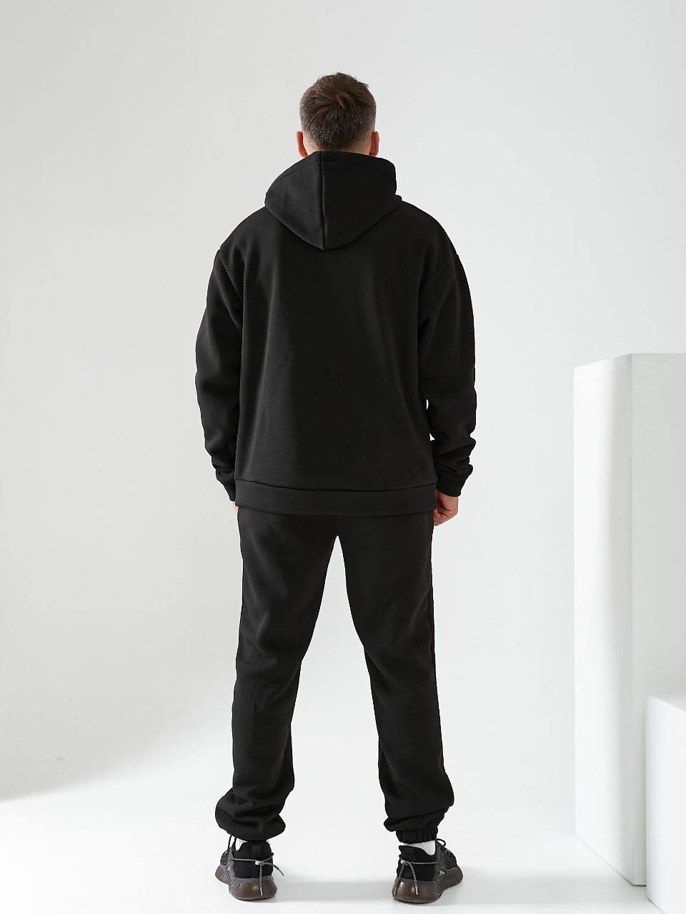 Чоловічий спортивний костюм на флiсi чорного кольору 34198