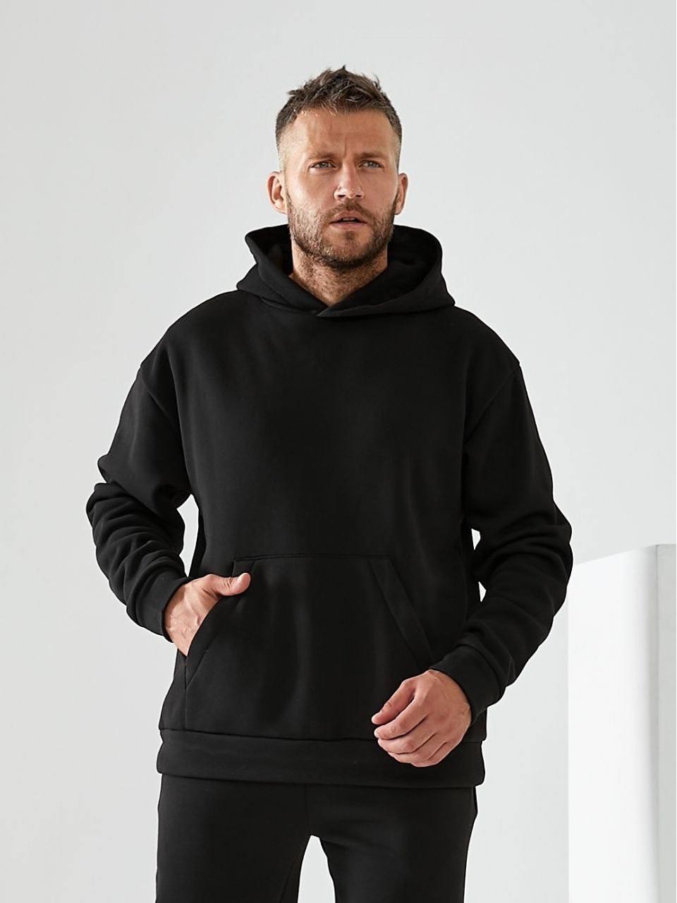 Чоловічий спортивний костюм на флiсi чорного кольору 34198