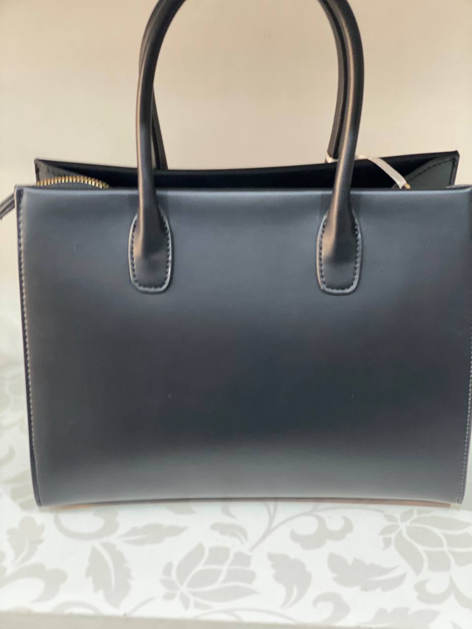 Ділова жіноча сумка із еко-шкіри чорного кольору 31997