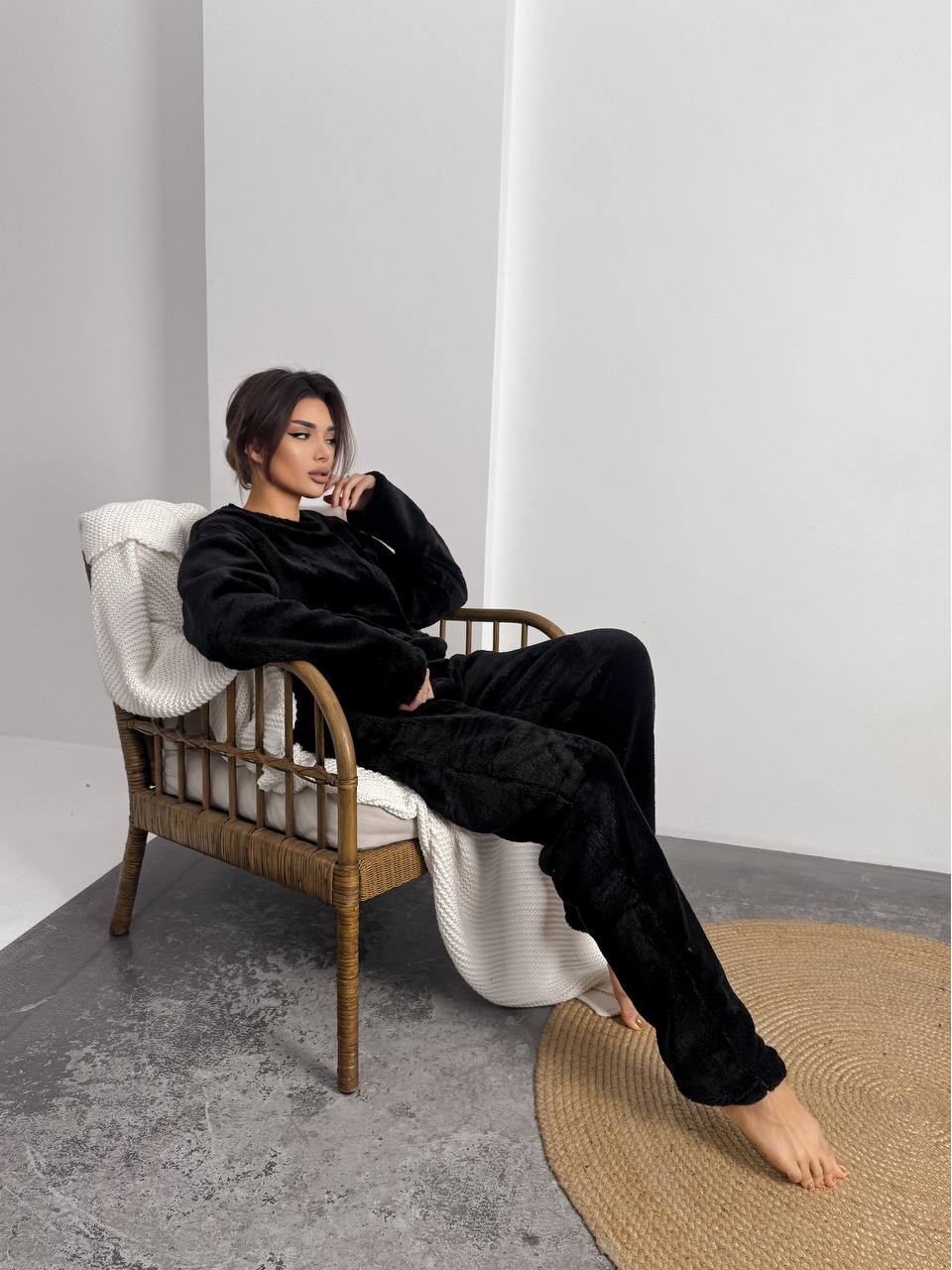 Домашній жiночий костюм з махри чорного кольору  36071