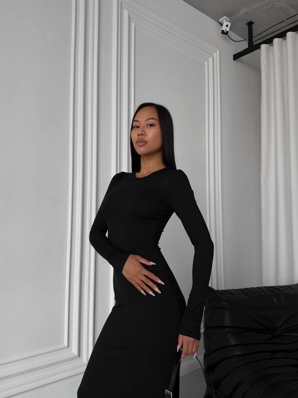 Длинное платье-футляр черного цвета 29559