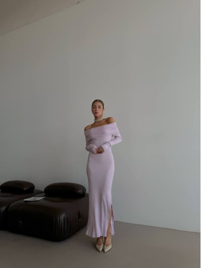 Довга сукня з ангори з відкритими плечима лавандового кольору 35697