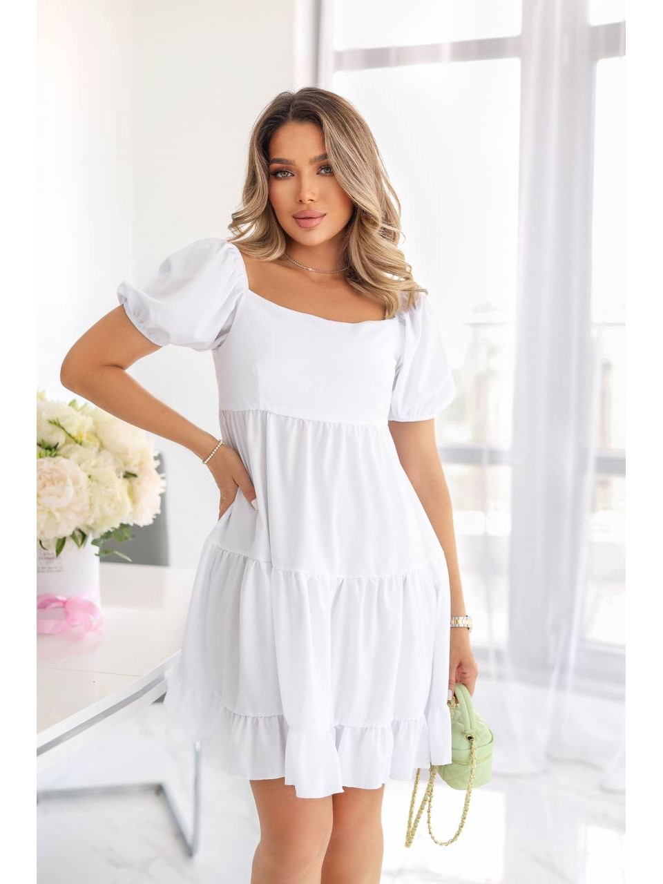 Классическое платье мини белого цвета 33623