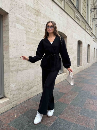 Класичний жiночий костюм з ангори чорного кольору 35302