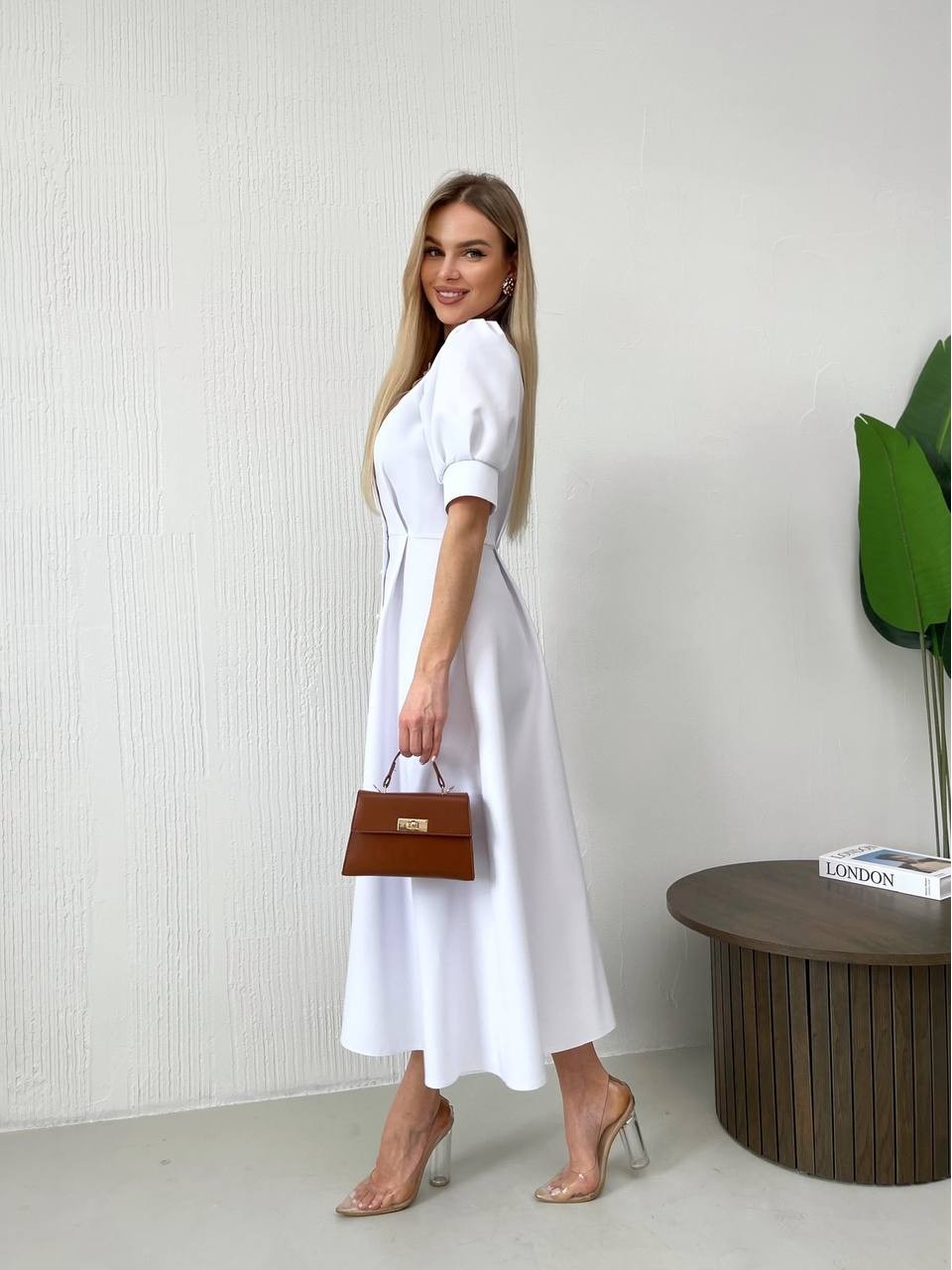 Класична сукня міді на ґудзиках бiлого кольору 31917