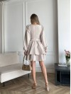 Классическое платье мини с двойной юбкой бежевого цвета 31043