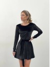 Коротка оксамитова сукня з поясом чорного кольору 30104