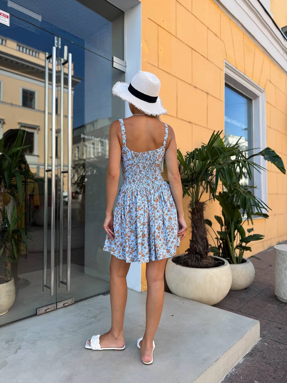 Легкое платье мини мятного цвета 34019