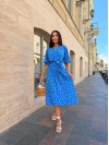 Легкое платье на запах с поясом синего цвета 33578