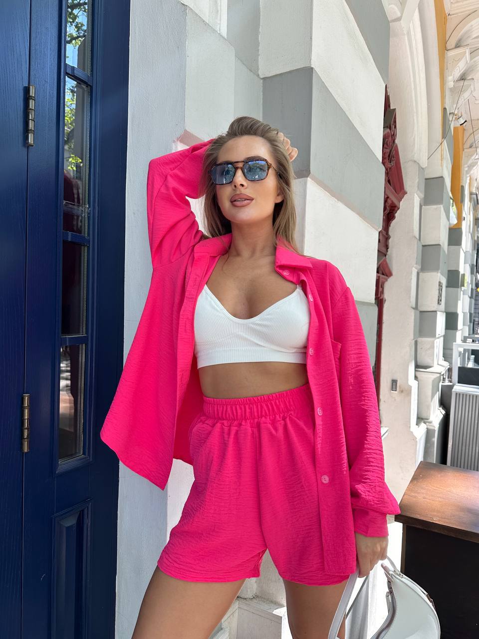 Легкий костюм 2-ка с шортами малинового цвета 28906