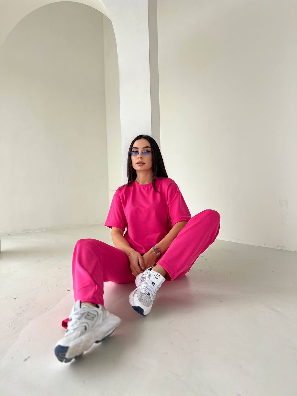 Стильный костюм двойка  малинового цвета 32720