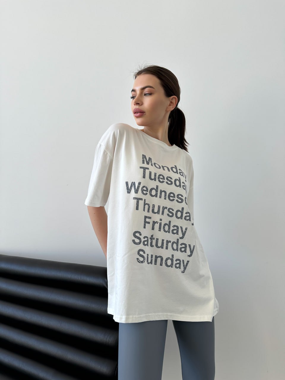 Легкий спортивний комплект (лосини+футболка) сiрого кольору 31623