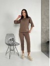 Легкий костюм для жінок кавового кольору 30838
