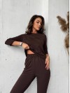Легкий женский спортивный костюм коричневого цвета 30830