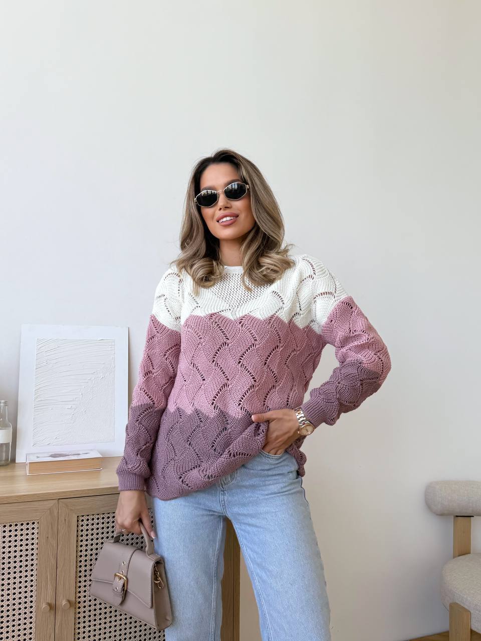 Легкий женский свитер пудрового цвета 34006