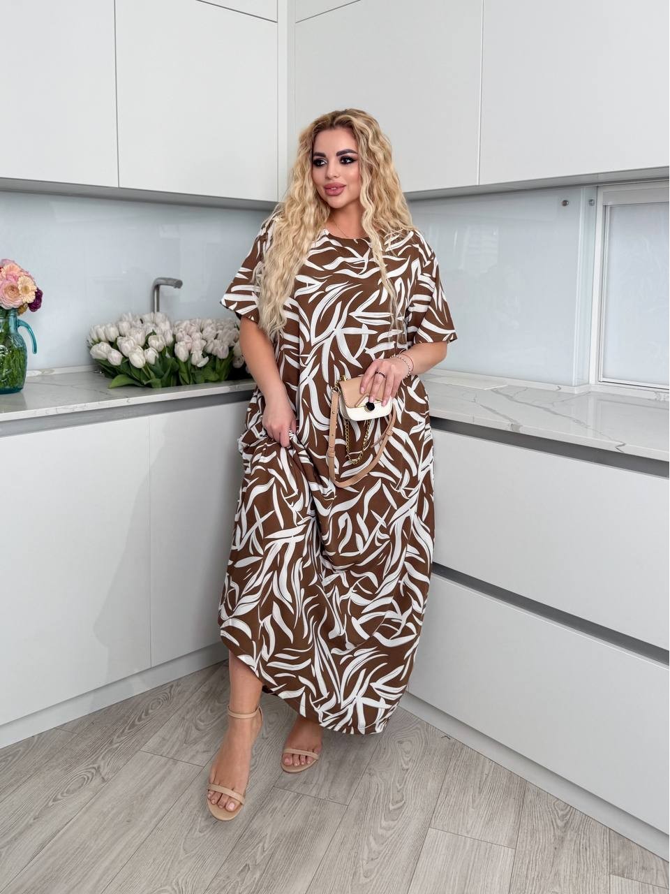 Легка сукня максі вільного крою кавового кольору 32322