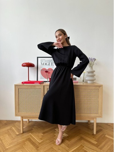 Легка сукня міді з відкритою спинкою чорного кольору 32559