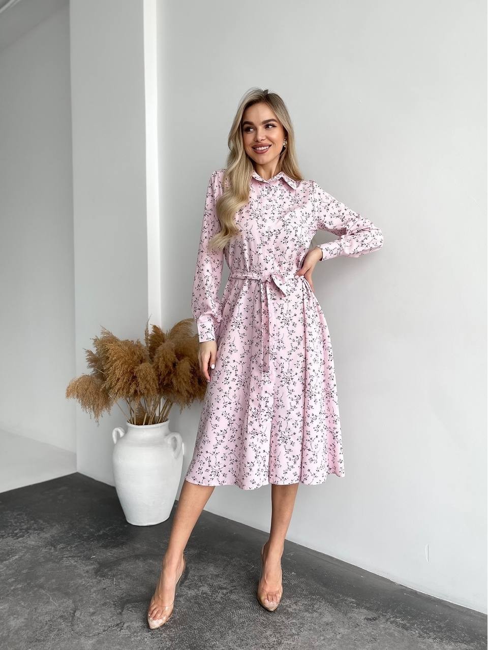 Легка сукня міді у квітку рожевого кольору 31009