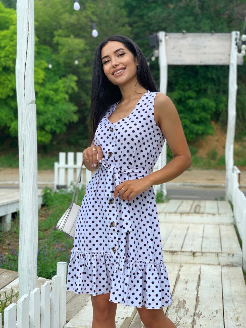 Легкое платье мини в горох молочного цвета 32401