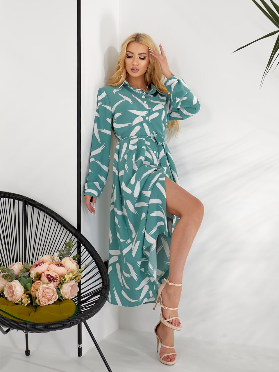 Легка сукня-сорочка м'ятного кольору 31757