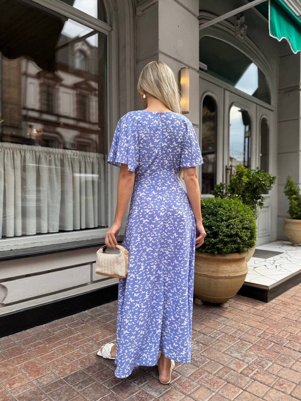 Літня сукня міді свiло-синього кольору 33379