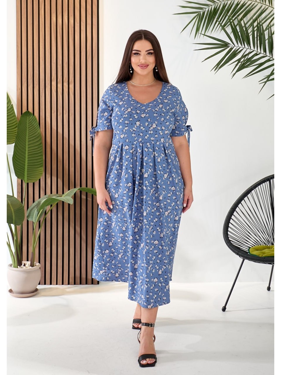 Літнє плаття міді вільного крою блакитного кольору 33284