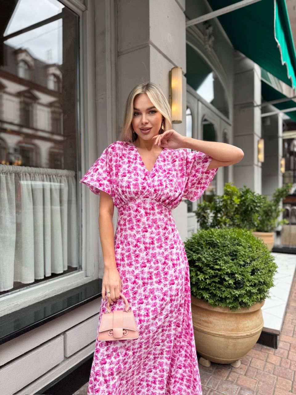 Літнє плаття міді у квітку малинового кольору 33384