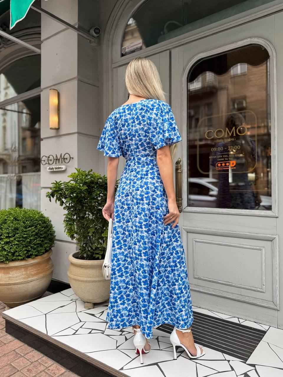 Літнє плаття міді у квітку синього кольору 33383